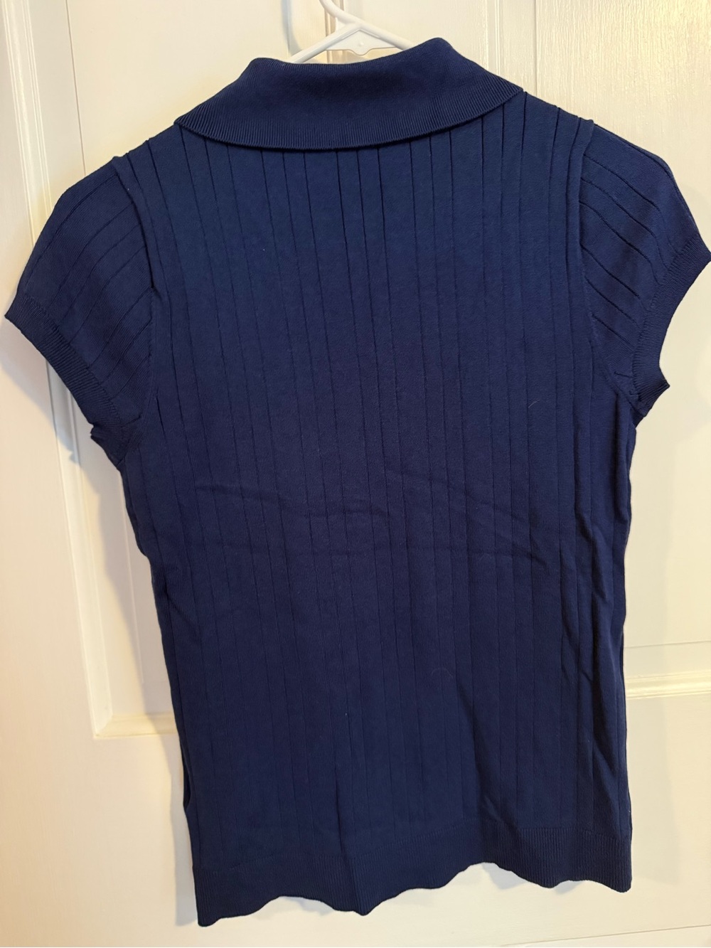 ModCloth Navy Ribbed Keyhole Polo Tank - Picture 2 of 3